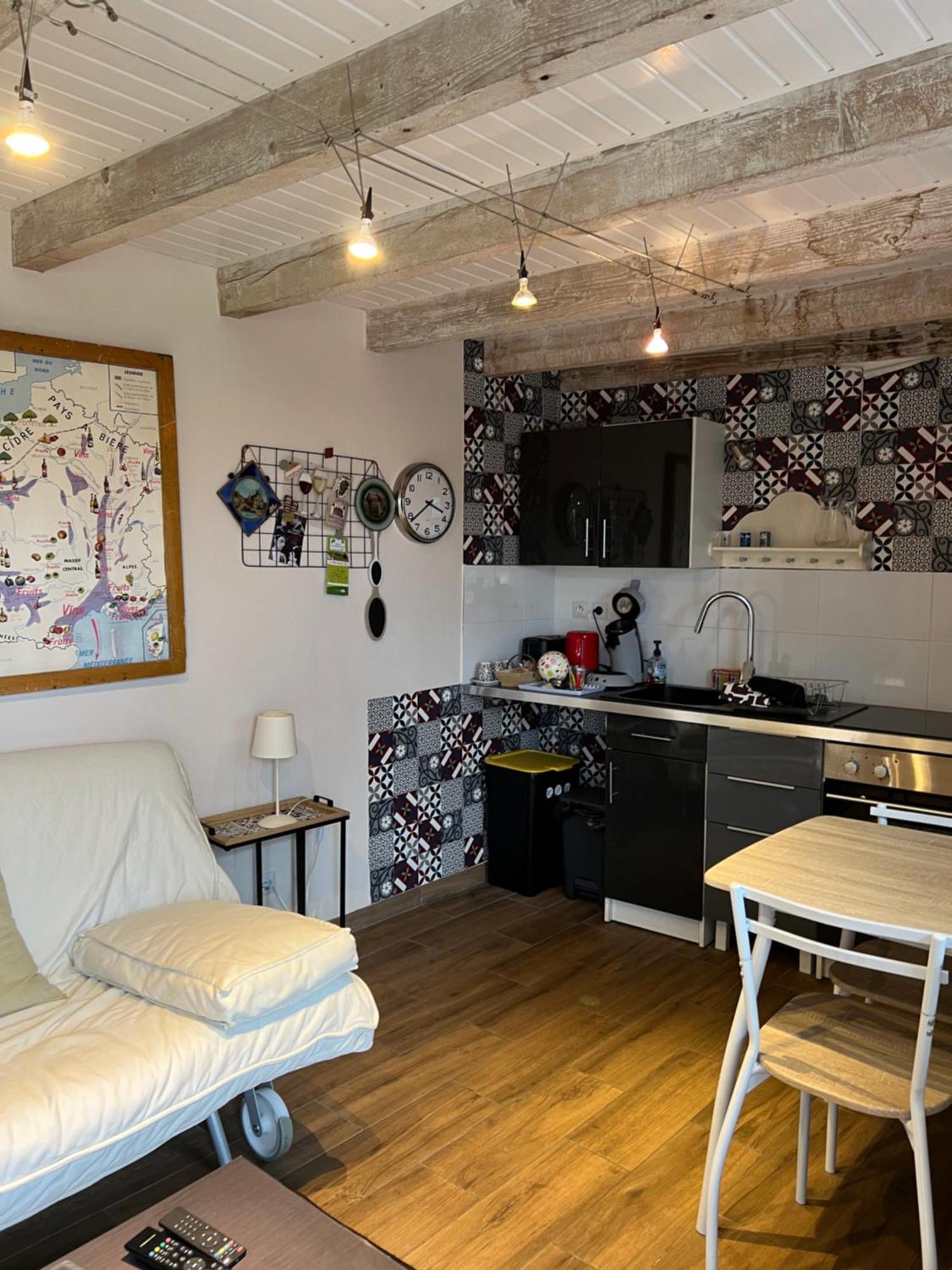 Apartamento Le Garni Vendémiaire Vesoul Exterior foto